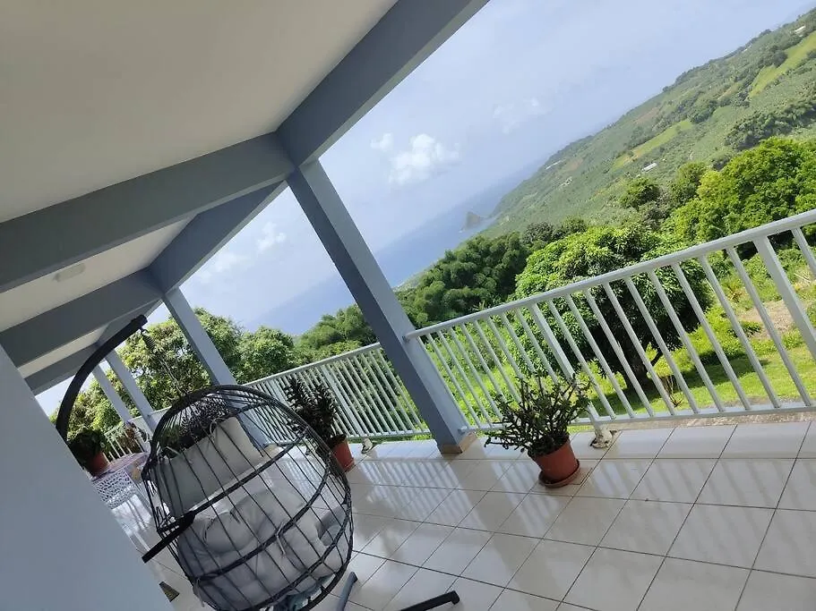 Bel Appartement De 250 M² Dans Un Coin De Paradis Marigot 0*,  Martinica